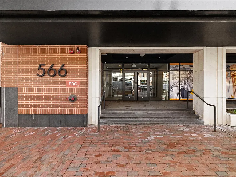566 Columbus Ave #506 — Photo 35