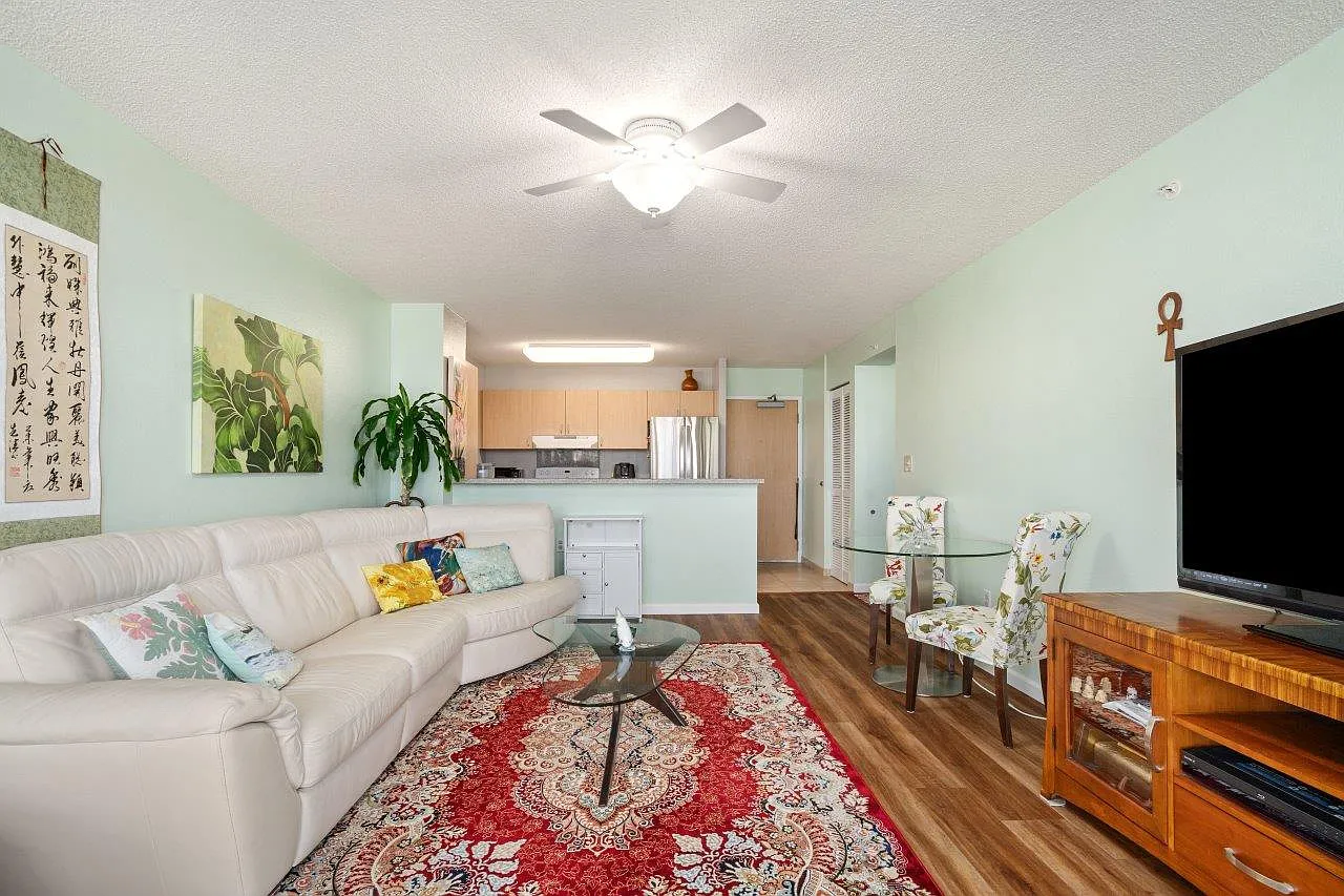 1315 Kalakaua Ave — Photo 4
