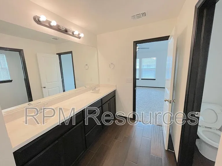 702 Midland Valley St — Photo 15