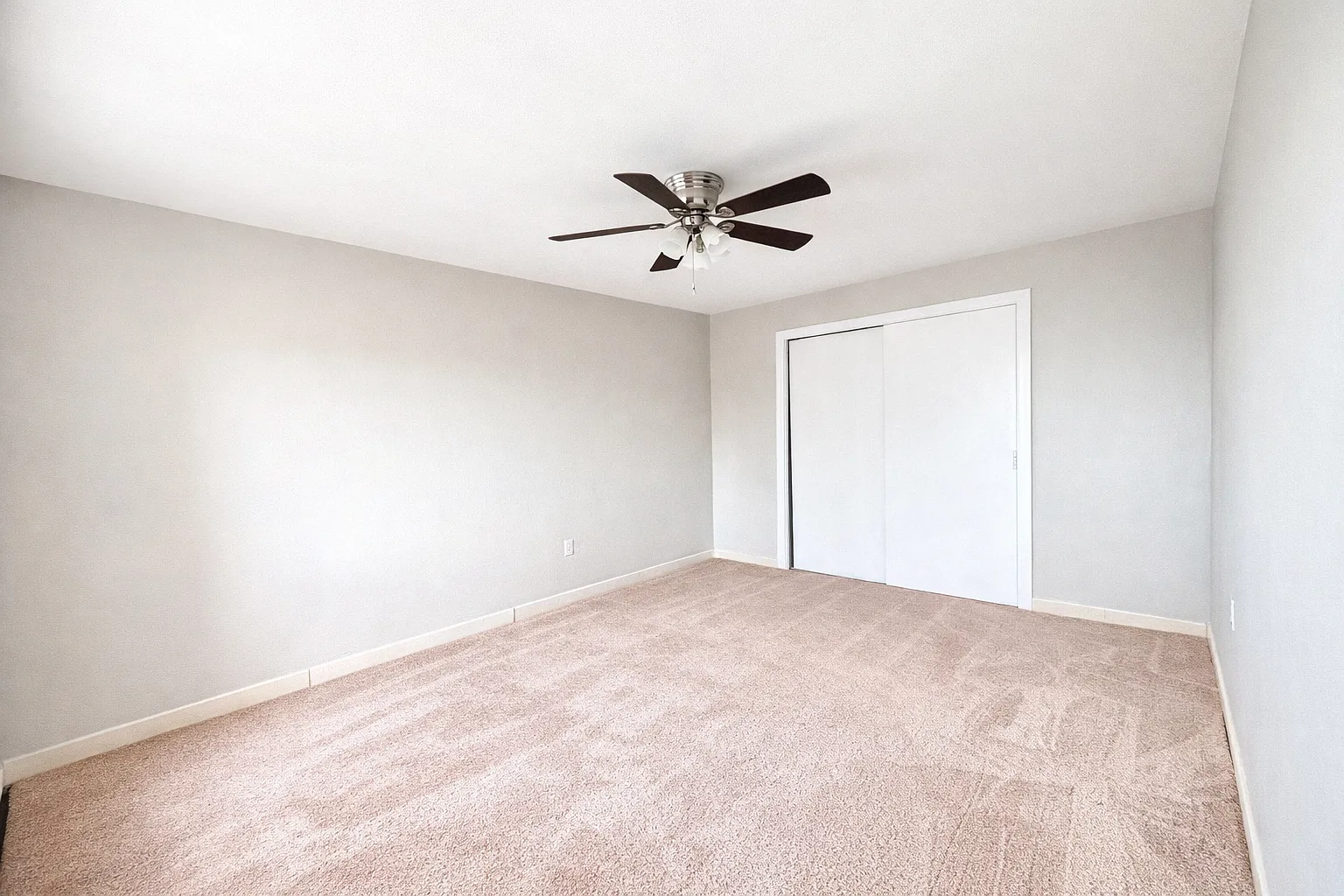 1 bed, $1,000 — Photo 4