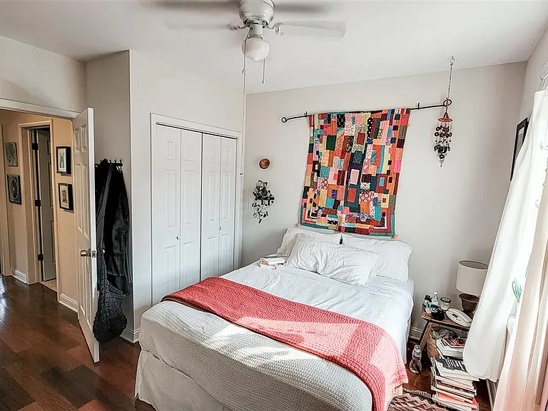 10748 S Champlain Ave — Photo 13
