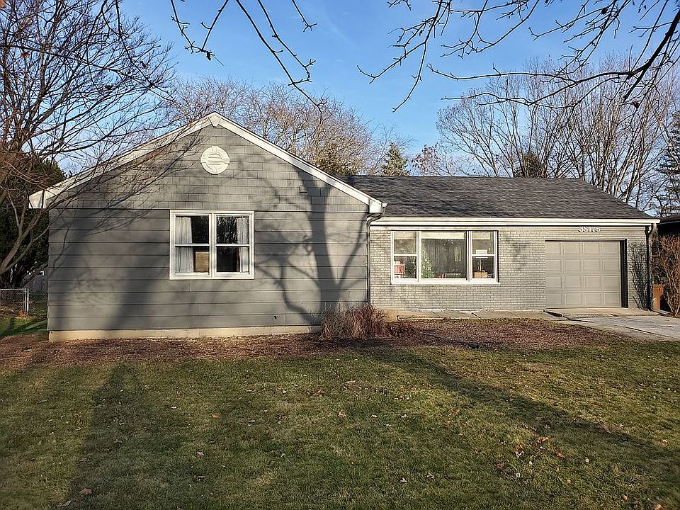 2nd image of 3S175 Cherrywood Ln