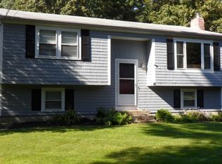 14 Chestnut St, Middleboro, MA 02346