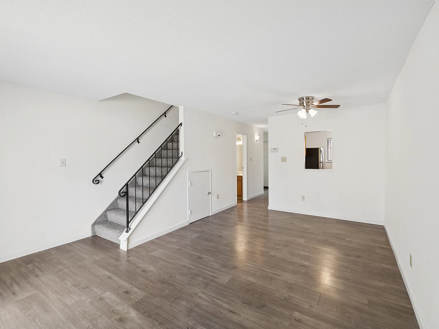 2 bed, 1.5 bath, 960 sqft, $2,775 — Photo 2
