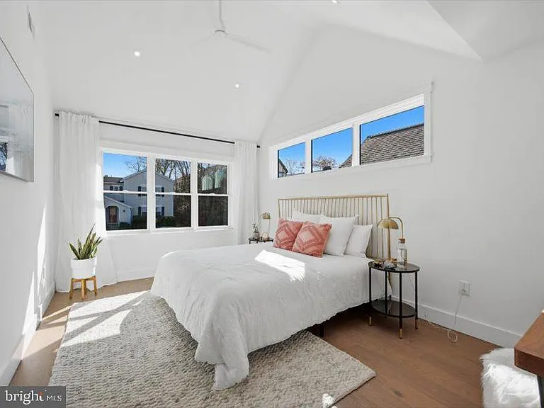 318 Dudley Ave — Photo 22