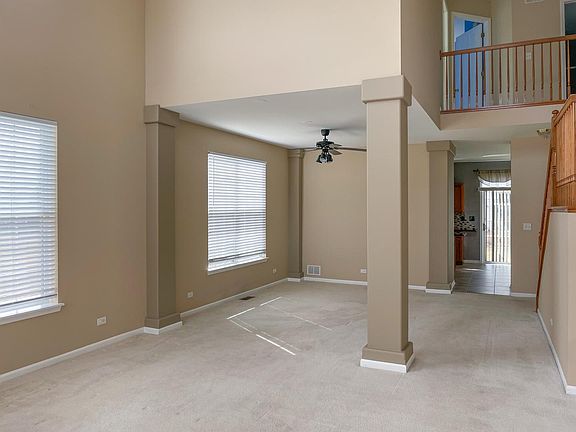 2nd image of 1436 White Oak Ln
