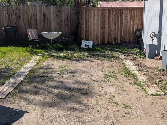 4th image of 1442 Plumas St