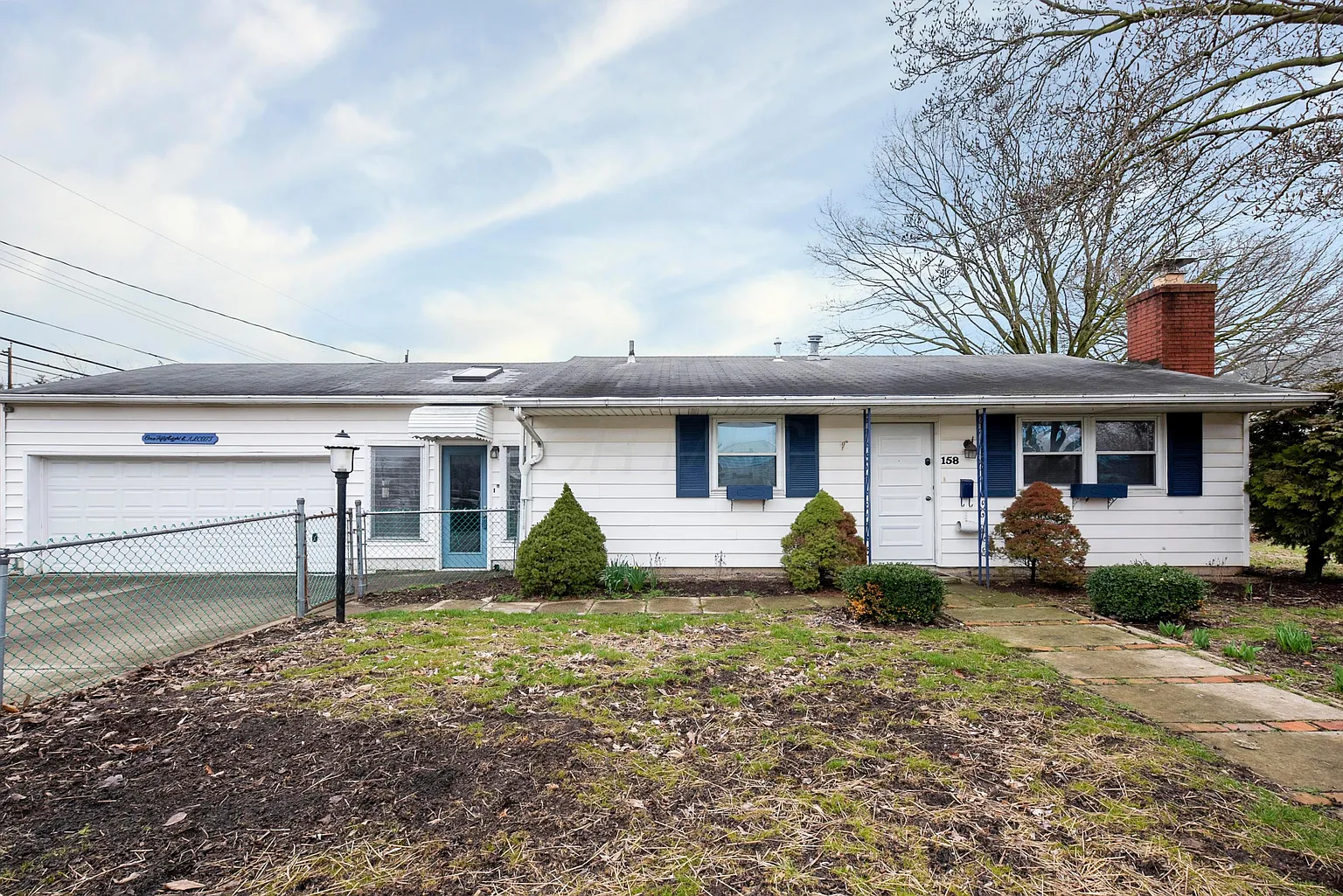 158 E Alcott Rd photo 1
