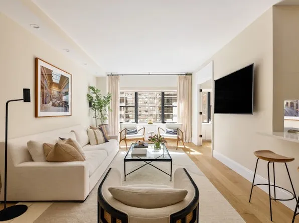 360 East 72nd Street image 1 of 13