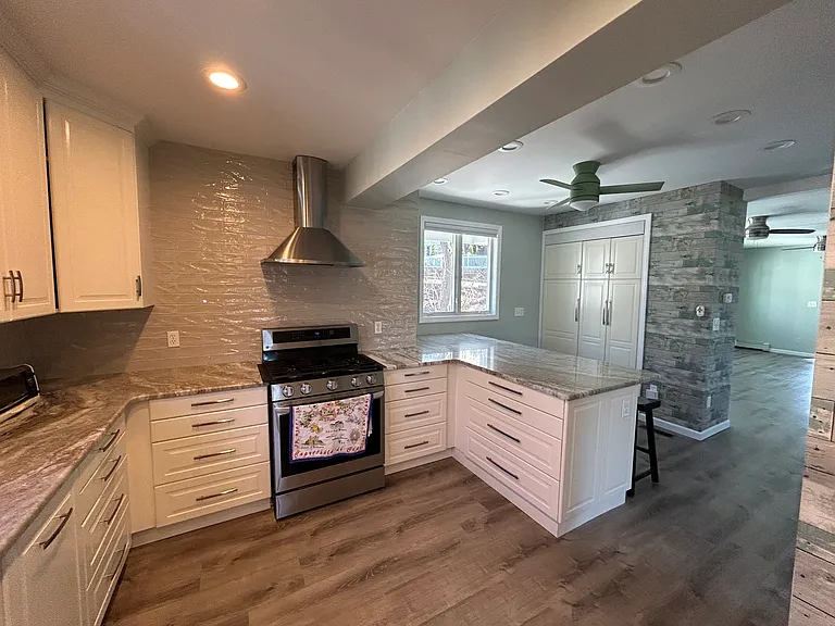 18 Park Ave #2 — Photo 15