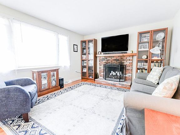 4th image of 7 Buena Vista Dr #7