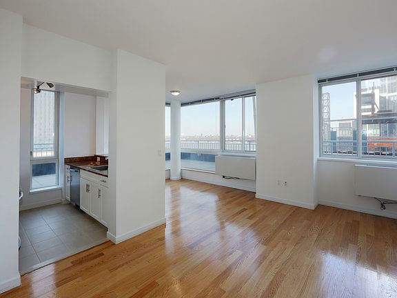 2nd image of 33 W End Ave APT 4A