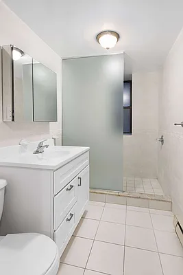 Rented by Grand Group Realty | media 26