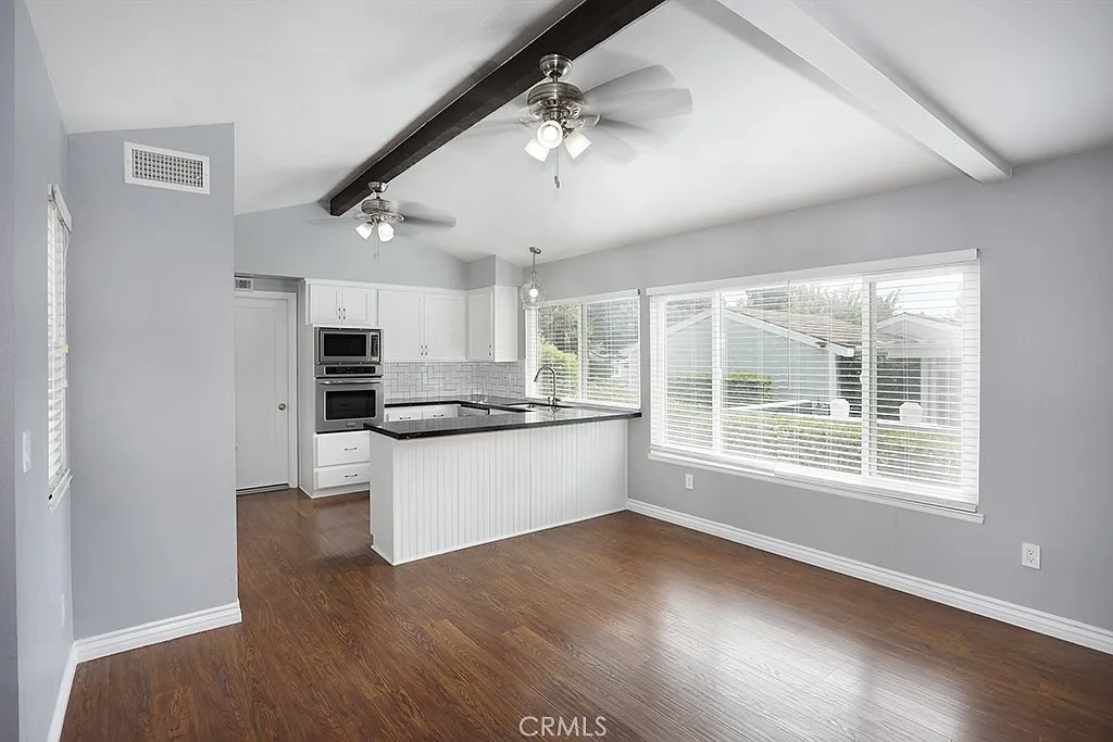 3 bed, 1527 sqft, $5,200 — Photo 4