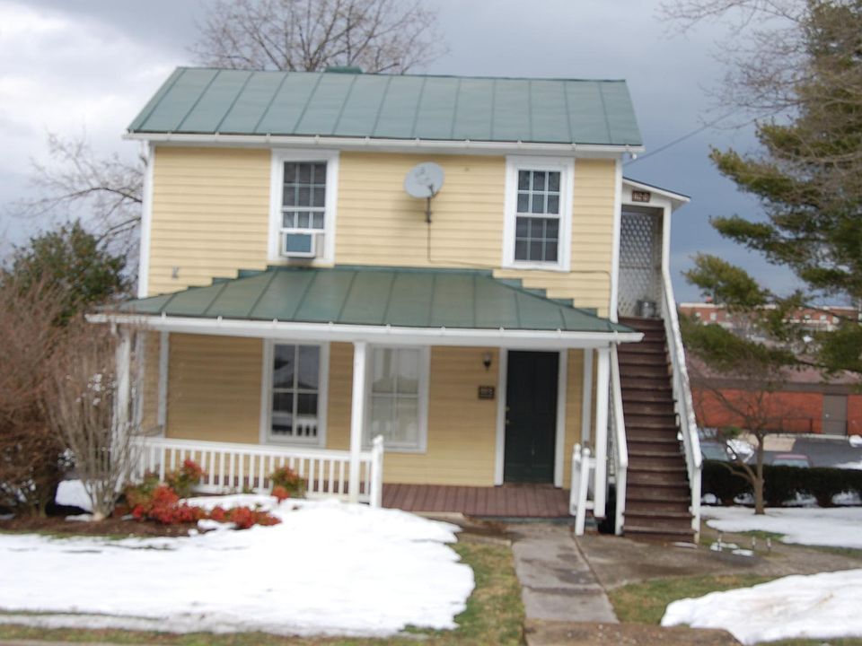 Houston112 112 Houston St Lexington VA Zillow