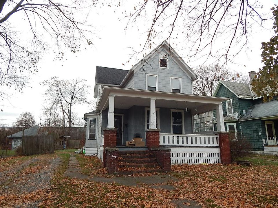 1st image of 1009 Grand Central Ave