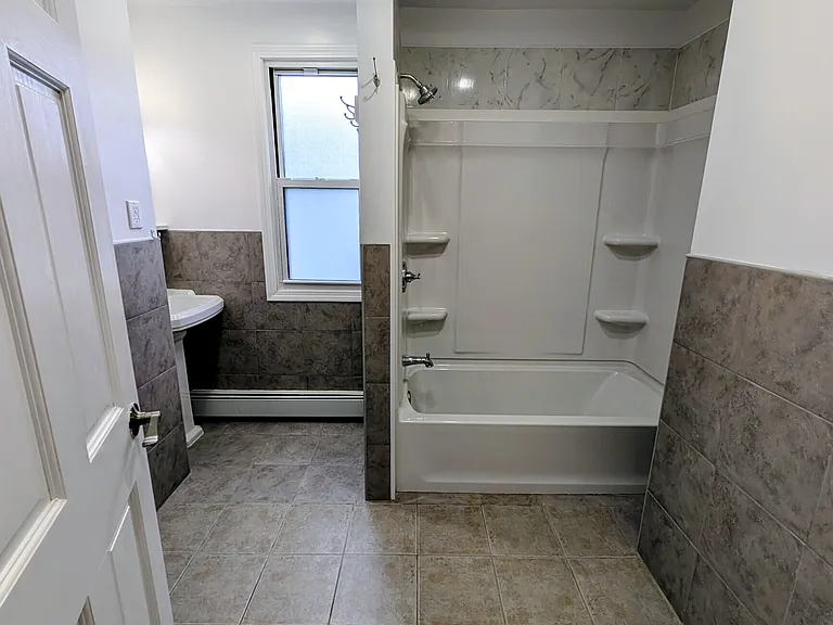 10 Wallace St — Photo 12