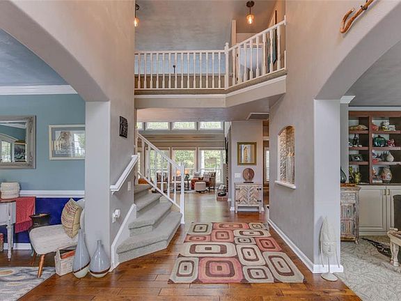 3rd image of 3796 River Oak Cir