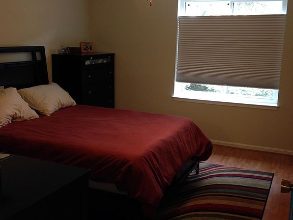 5th image of 9712 Kingsbridge Dr APT 104