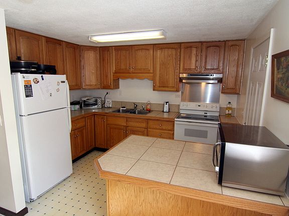 4th image of 103 Walden Farm Cir