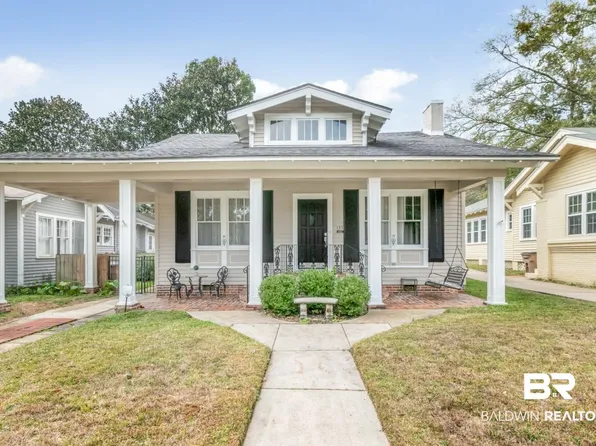 135 Silverwood St, Mobile, AL 36607