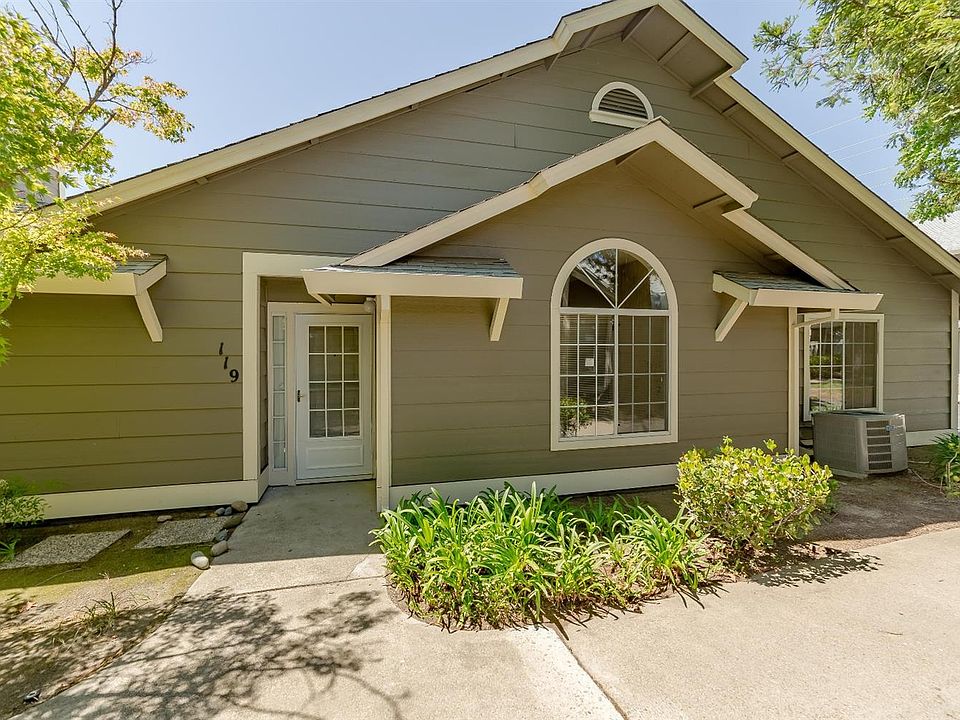 1st image of 119 Pierpoint Cir