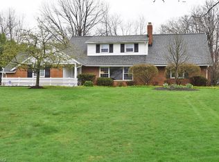 4991 Countryside Rd, Lyndhurst, OH 44124