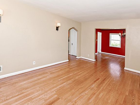 4th image of 3927 Grand Ave