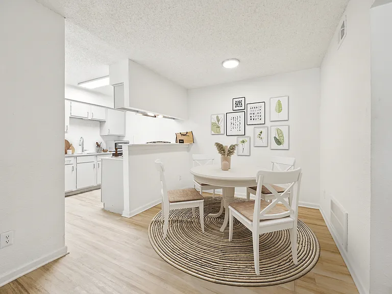 Falltree Apartments — Photo 3