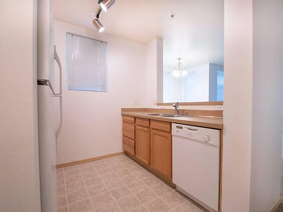 3rd image of 23609 56th Ave W #Ywgeyyw91