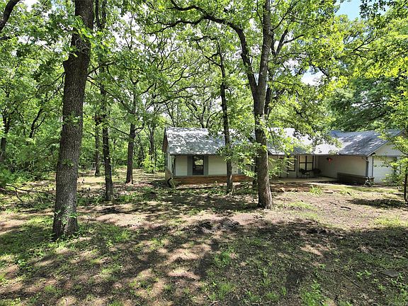 3rd image of 125 Hickory Hill Dr