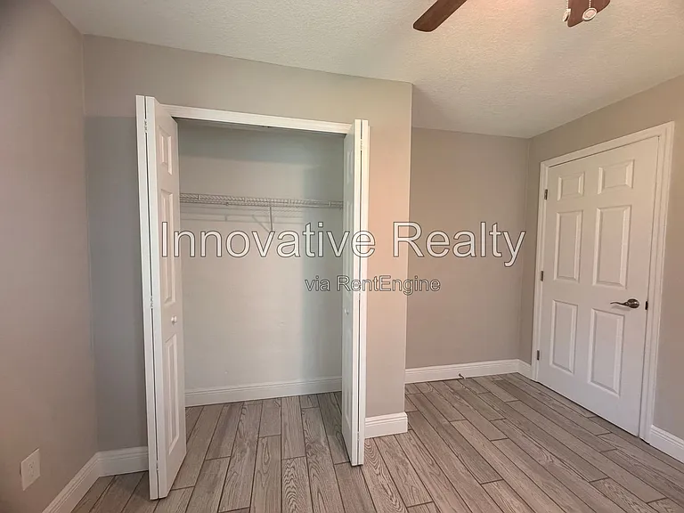 144 N Park Ave — Photo 16