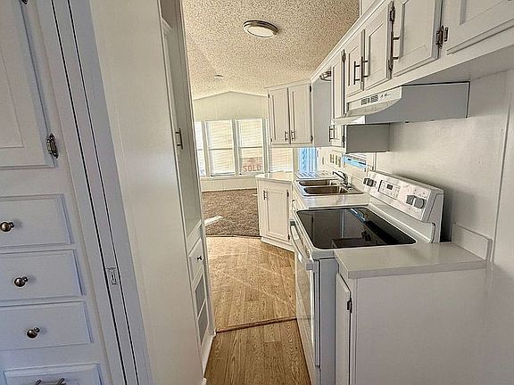 5th image of 351 E 7th St Spc 33