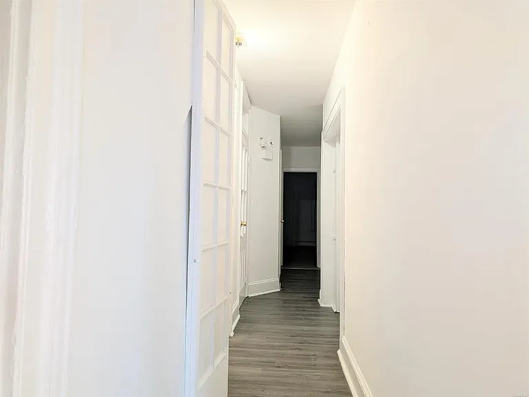 107 Catherine St — Photo 28