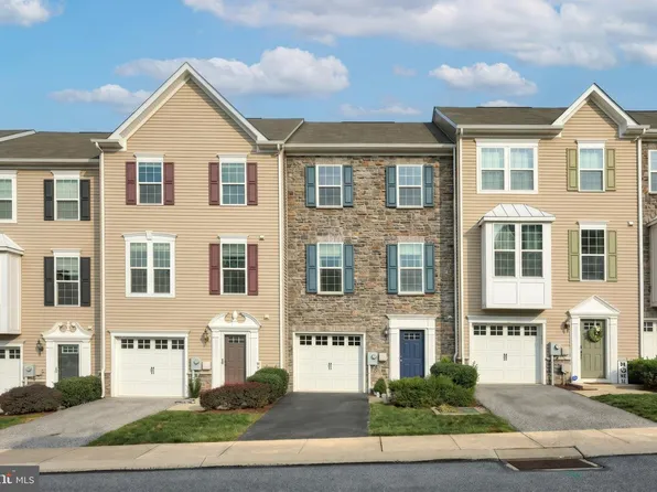915 Brechin Ln Unit 46, York, PA 17403