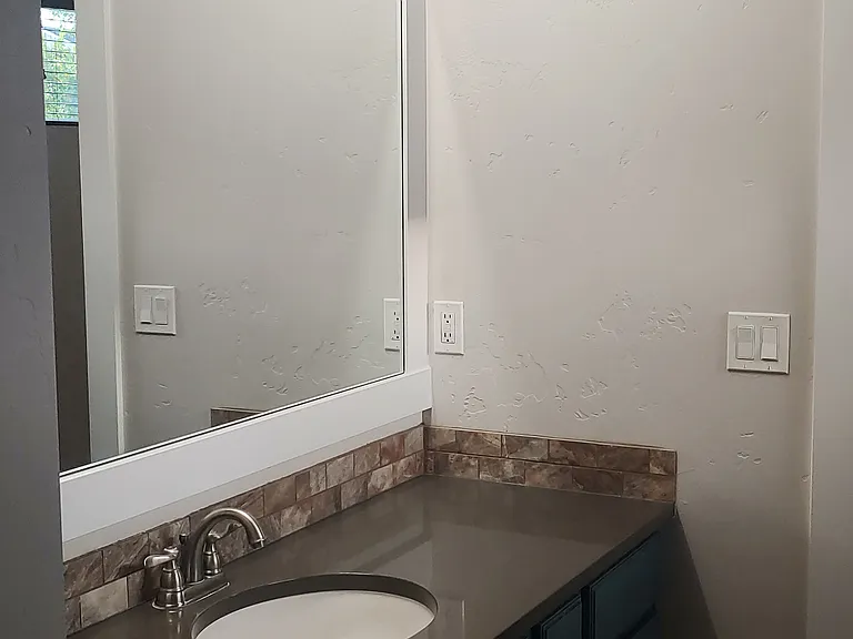 1875 W Deserthawk Dr — Photo 10