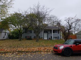 937 Primrose Dr, Dayton, OH 45449