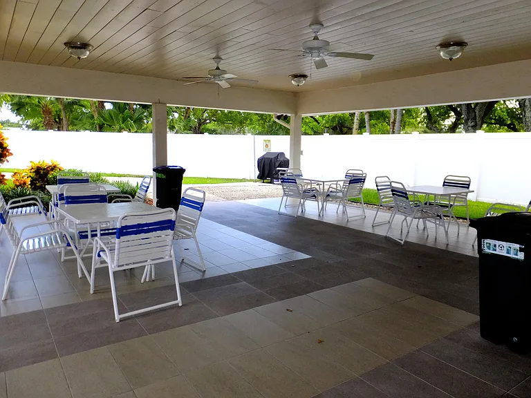 2751 S Palm Aire Dr #107 — Photo 30