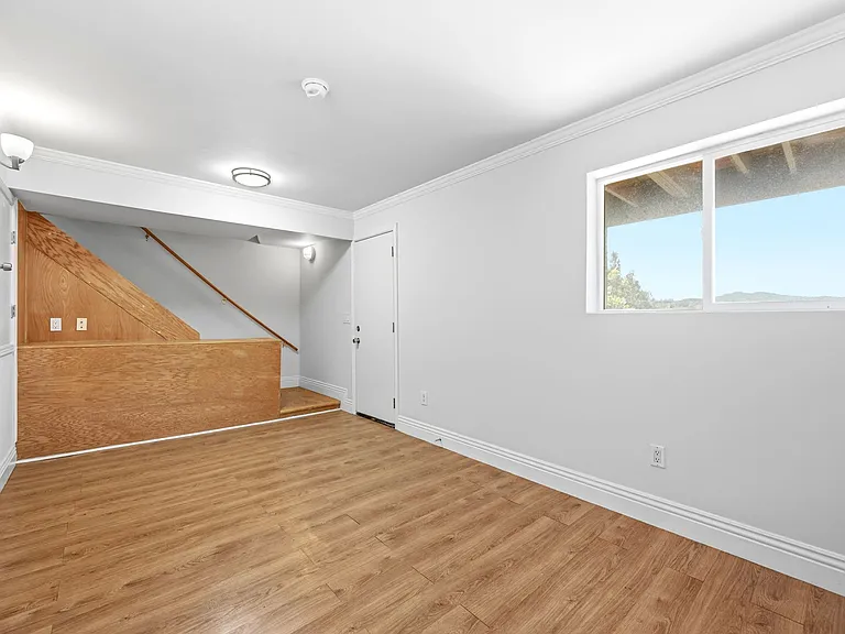 407 Joost Ave — Photo 19