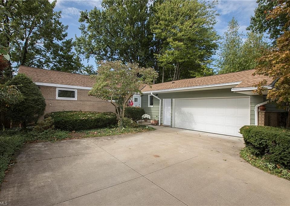 1st image of 15489 Hickox Blvd