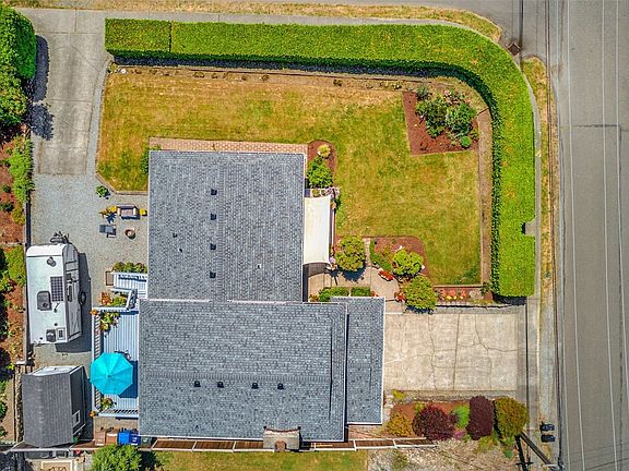 4th image of 5301 Frances Avenue NE
