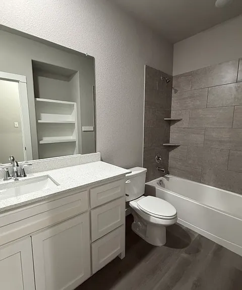 307 Jack Finney Blvd #1015 — Photo 11