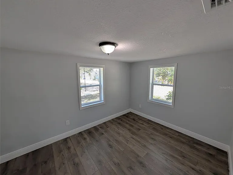 1608 E New Orleans Ave — Photo 11