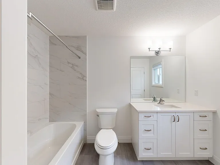 120 Basil Cres — Photo 11