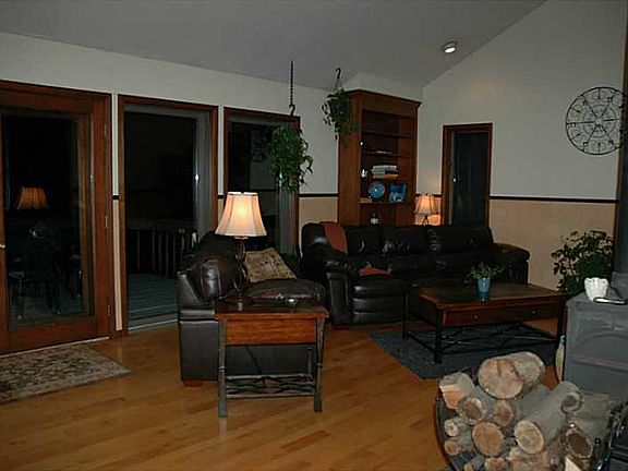 4th image of 1161 Woodhill Dr
