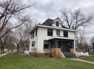 1108 6th Ave N, Windom, MN 56101