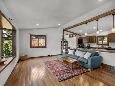 413 8th Ave, New Glarus, WI, 53574
