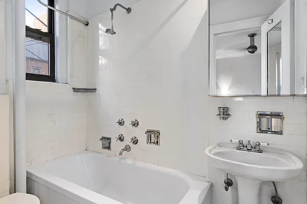 Sold by Douglas Elliman | media 20