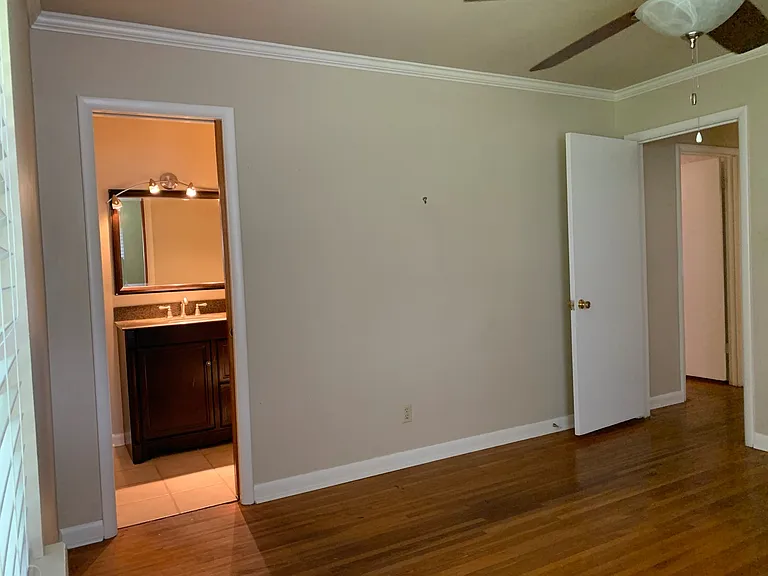 4511 Greenway Dr — Photo 13
