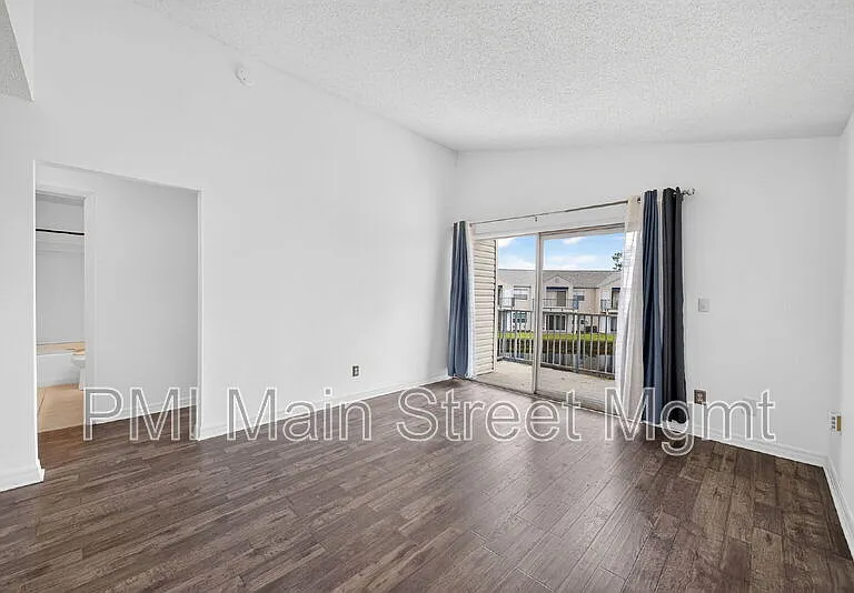 2512 Woodgate Blvd #203 — Photo 10
